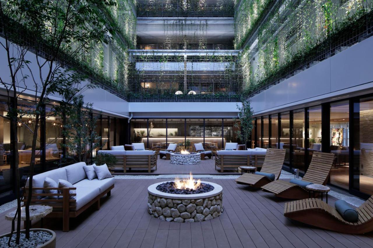 Good Nature Hotel Kyoto Exteriör bild The hotel's courtyard